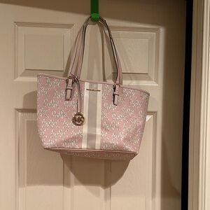 Michael Kors Light Pink Signature Tote
